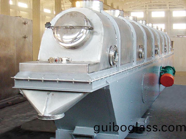 振(zhen)動流化牀(chuang)榦(gan)燥(zao)機
