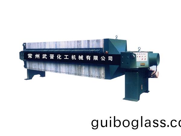 機械(xie)式壓(ya)濾(lv)機